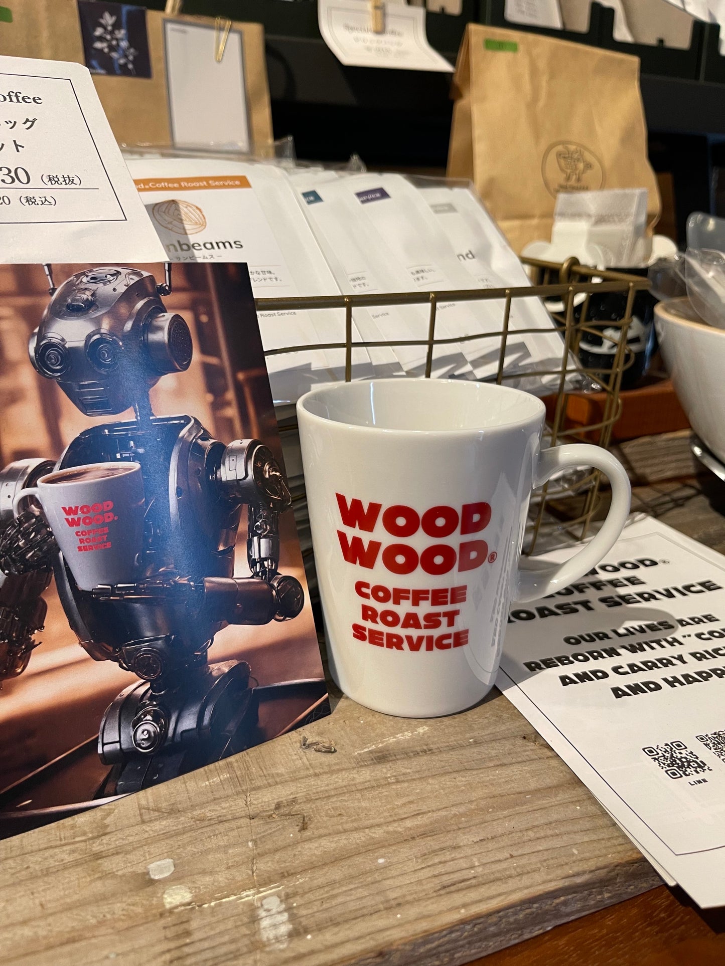 WoodWood オリジナルマグカップ|美濃焼 三角マグ(ロゴレッド)日常の一杯を、ちょっと特別に。