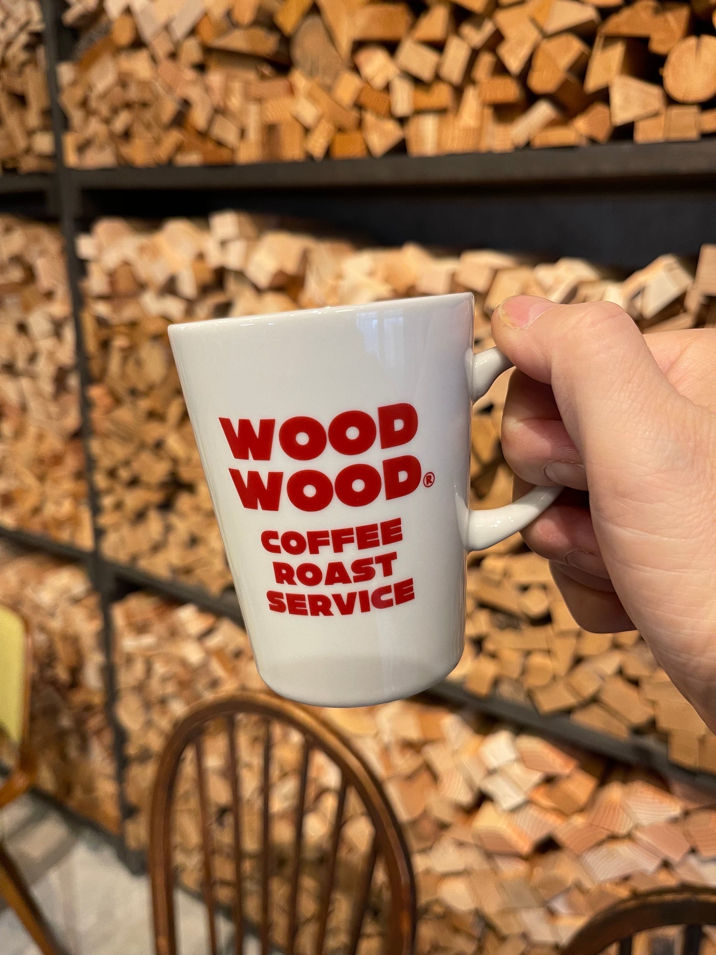 WoodWood オリジナルマグカップ｜美濃焼 三角マグ（ロゴレッド）日常の一杯を、ちょっと特別に。